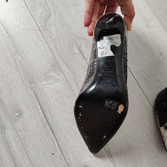 The Kooples Cream and Black Snakeskin Heels - Picture 6 of 6